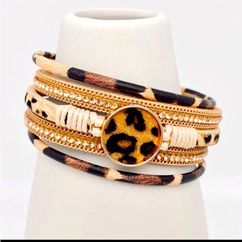 Bohemian Multi-Layer Leopard Magnetic Buckle Bracelet NWT